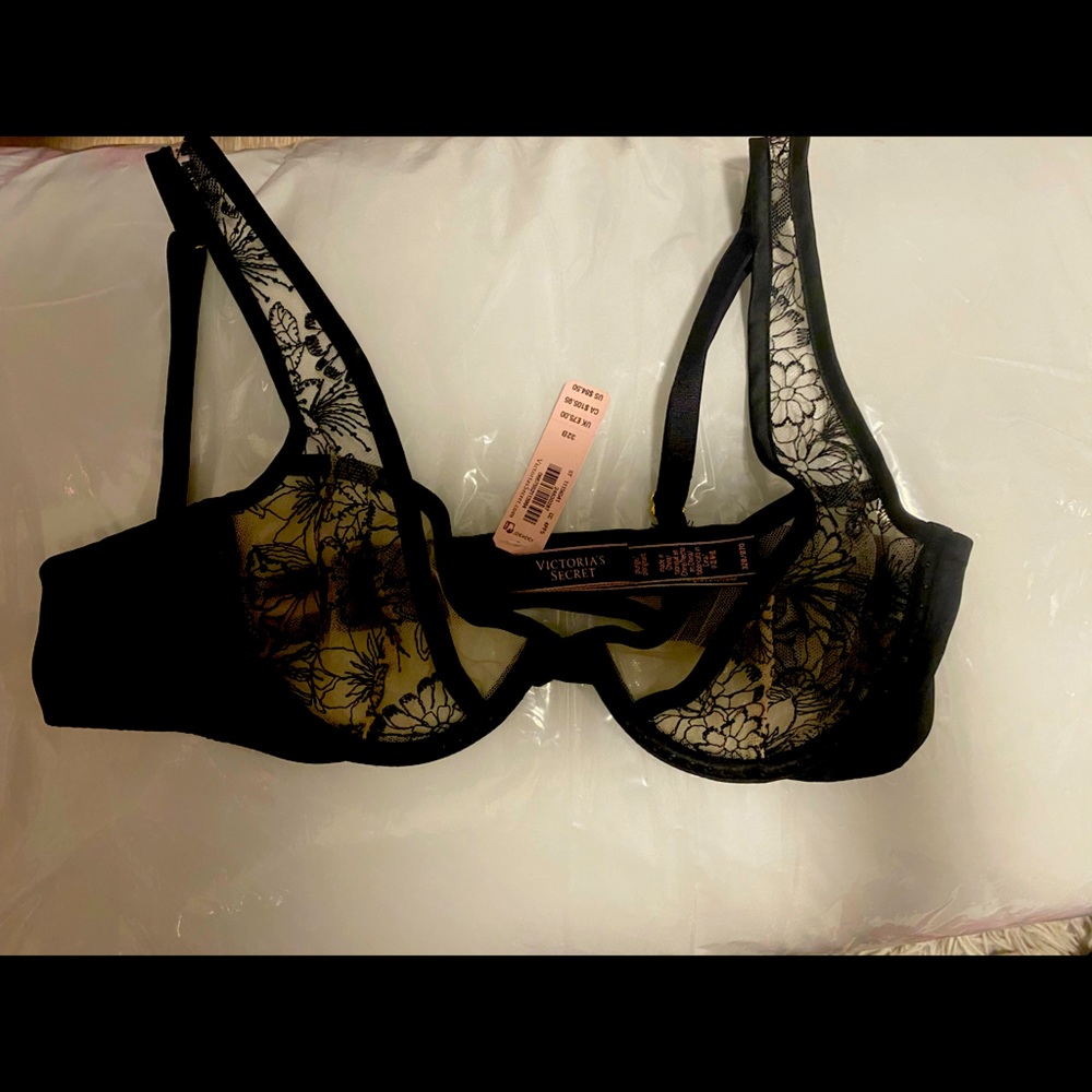 *Brand New* Victoria’s Secret Bra